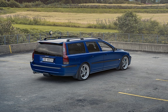 Volvo V70 6 of 30
