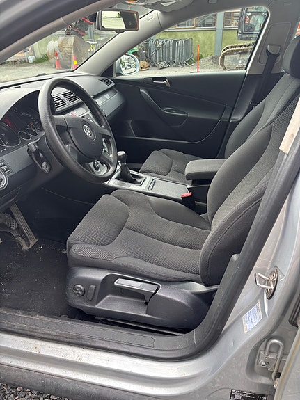 Volkswagen Passat 7 of 17