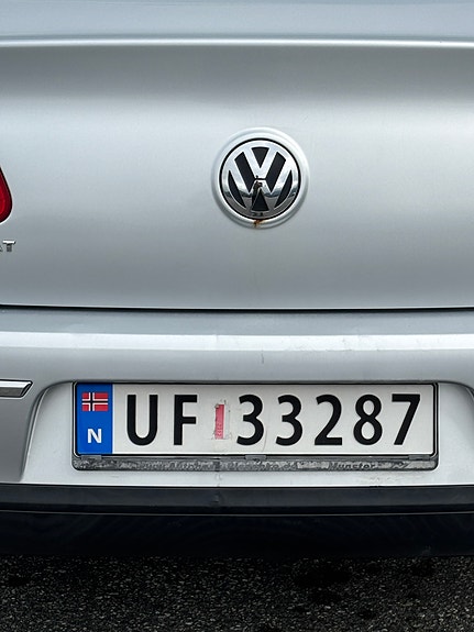 Volkswagen Passat 11 of 17