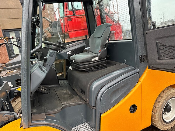 Jungheinrich DFG S50s 2 of 5