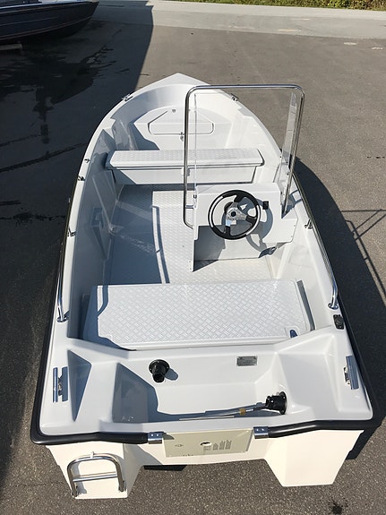 Hobby 460SC, Yamaha F25G 6 of 14