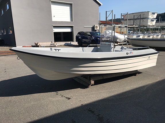 Hobby 460SC, Yamaha F25G 3 of 14