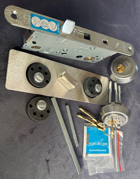 Product image 8 of 10