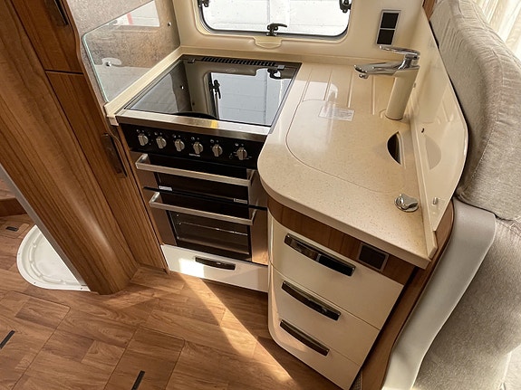 Hymer Premium Line B708 10 of 30