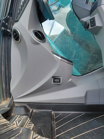 Kobelco SK140SR LC-7 4 of 12