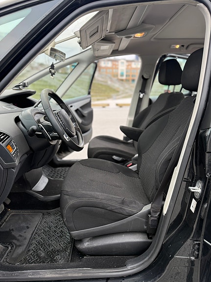 Citroen Grand C4 Picasso 13 of 17