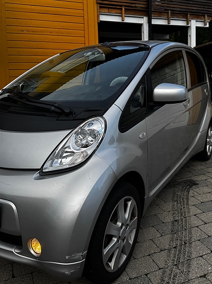 Mitsubishi i-Miev 5 of 7
