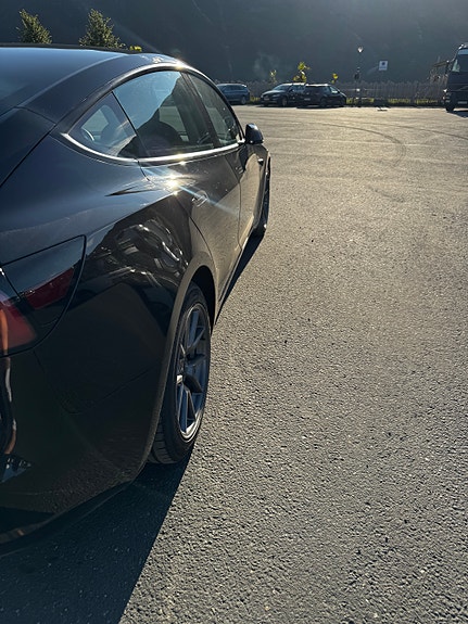 Tesla Model 3 18 of 30