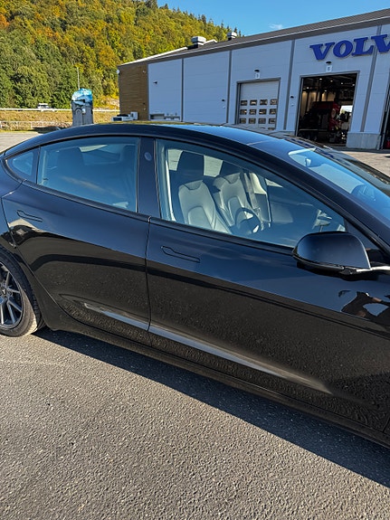 Tesla Model 3 16 of 30