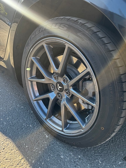 Tesla Model 3 8 of 30
