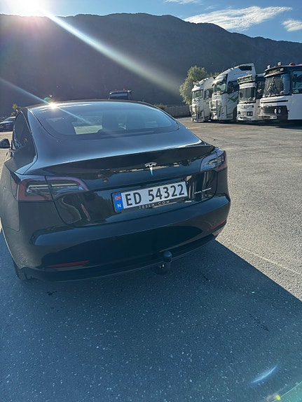 Tesla Model 3 20 of 30