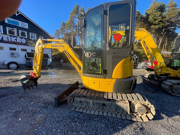 Komatsu PC26 MR3 2 of 5