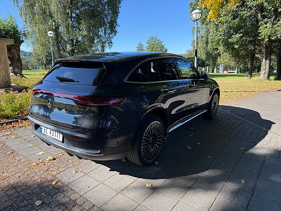 Mercedes-Benz EQC-Klasse 6 of 29