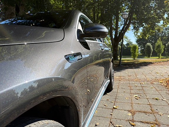 Mercedes-Benz EQC-Klasse 12 of 29