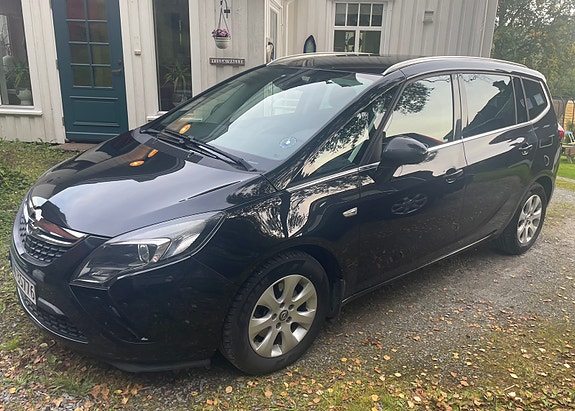 Opel Zafira Tourer 9 of 9