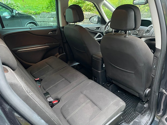 Opel Zafira Tourer 3 of 9