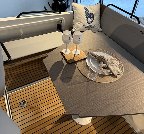 Beneteau Flyer 8 SunDeck – Se den på vår messe på Vollen Marina 5.-6. september 7 of 30