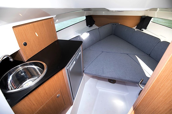 Beneteau Flyer 8 SunDeck – Se den på vår messe på Vollen Marina 5.-6. september 16 of 30