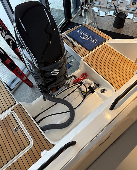 Beneteau Flyer 8 SunDeck – Se den på vår messe på Vollen Marina 5.-6. september 26 of 30