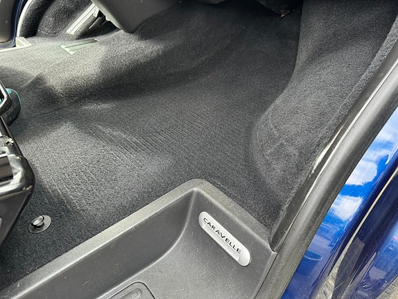 Volkswagen Caravelle 29 of 30