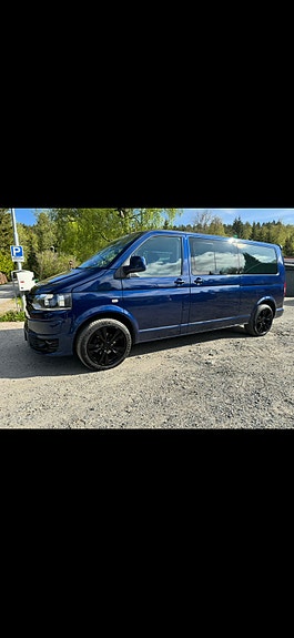 Volkswagen Caravelle 22 of 30