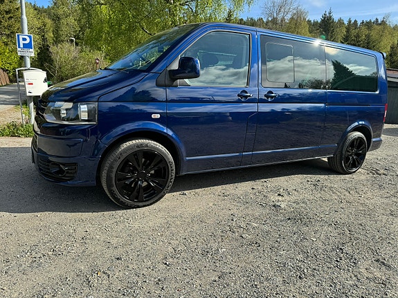 Volkswagen Caravelle 2 of 30