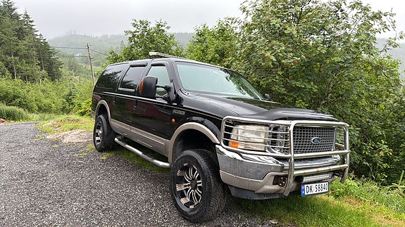 Ford Excursion