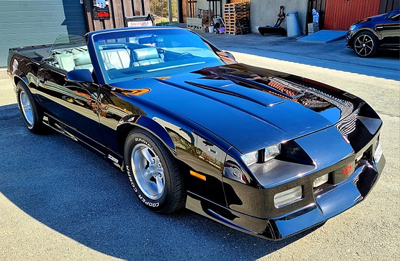 Chevrolet Camaro 12 of 26