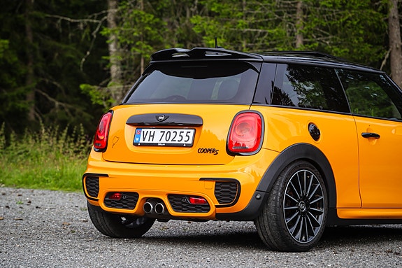 MINI Cooper S 27 of 30