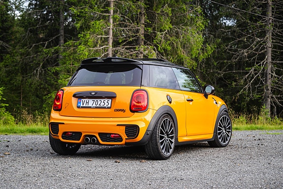 MINI Cooper S 16 of 30