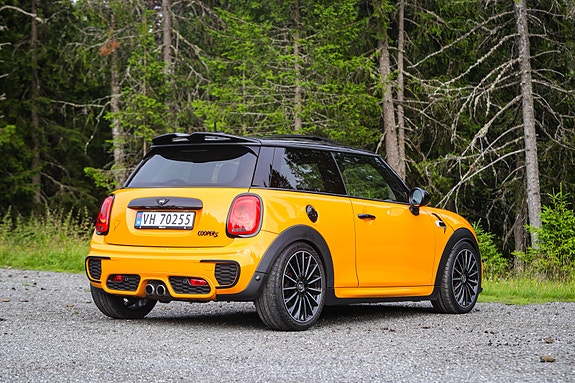 MINI Cooper S 28 of 30