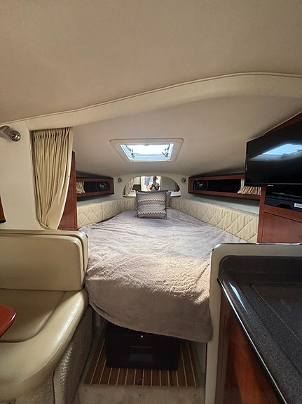 Sea Ray 315 Sundancer. Nytt drev og propeller 2022 14 of 30
