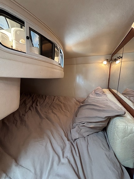 Sea Ray 315 Sundancer. Nytt drev og propeller 2022 19 of 30