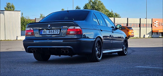 BMW M5 3 of 13