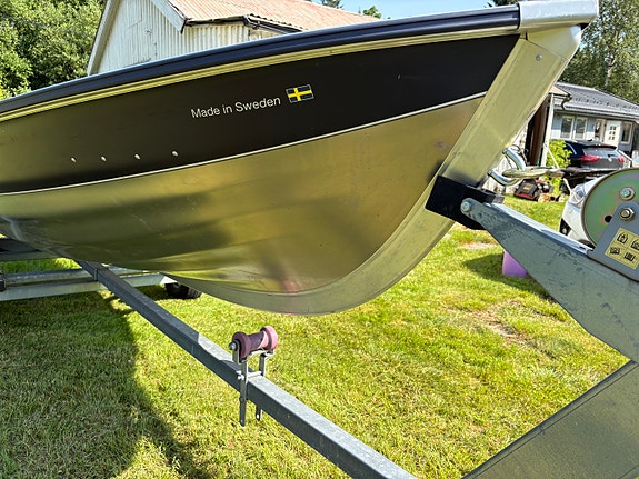 Linder Fischer 410 aluminiumsbåt – lett og praktisk båt 8 of 17