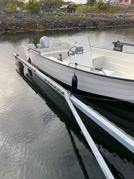 Øien 620 med 50 hk Honda 5 of 5
