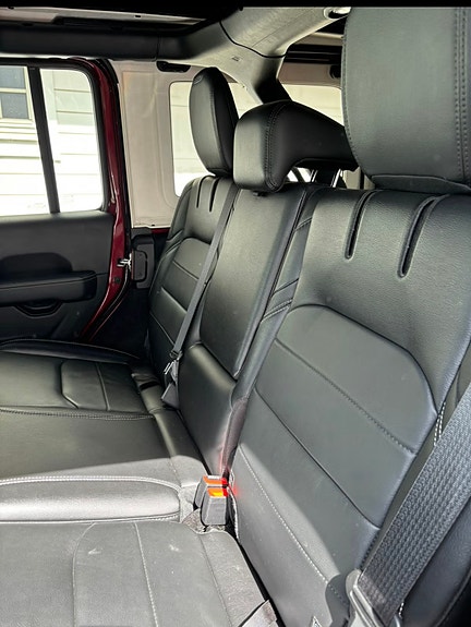 Jeep Wrangler 20 of 24