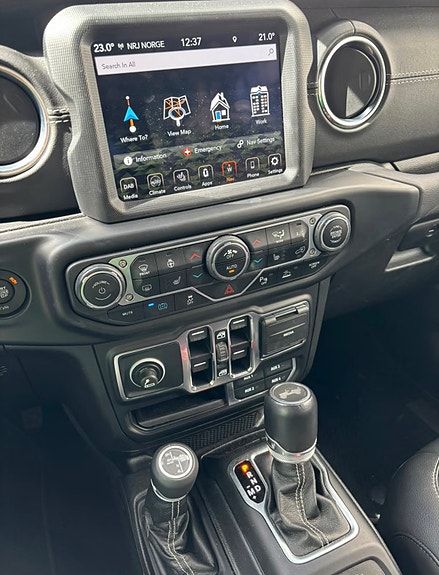 Jeep Wrangler 23 of 24