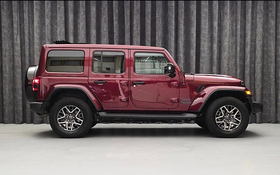 Jeep Wrangler 14 of 24