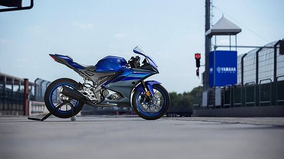 Yamaha R125 18 of 22