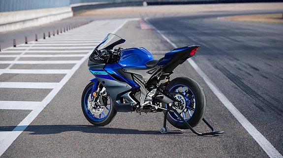 Yamaha R125 16 of 22