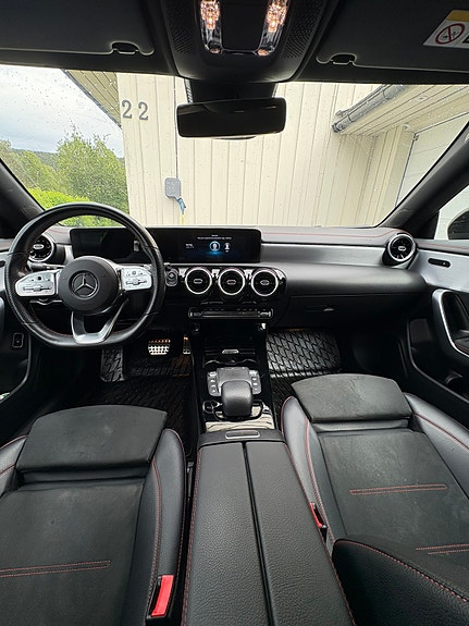 Mercedes-Benz CLA250 e 12 of 19