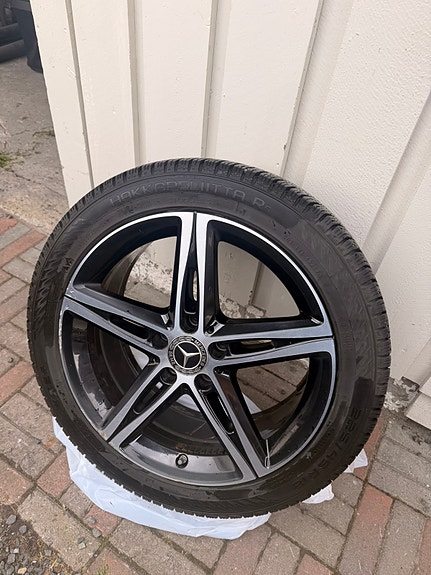 Mercedes-Benz CLA250 e 16 of 19