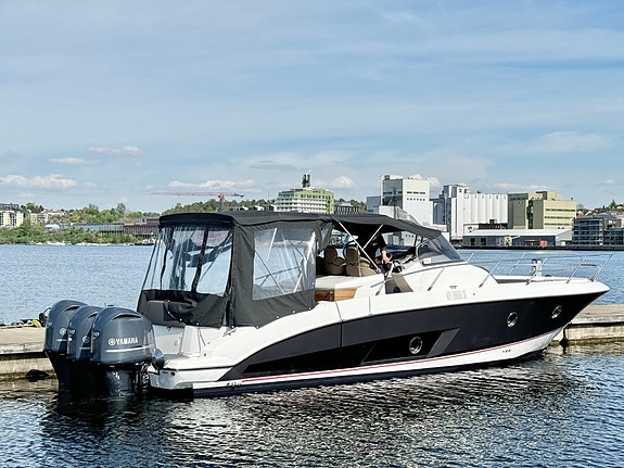 Sessa Key Largo 36 m/Yamaha 350x3 - Se video 7 of 30