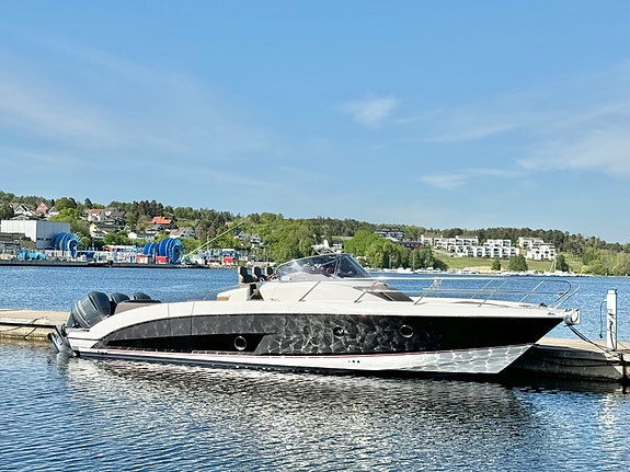 Sessa Key Largo 36 m/Yamaha 350x3 - Se video 5 of 5