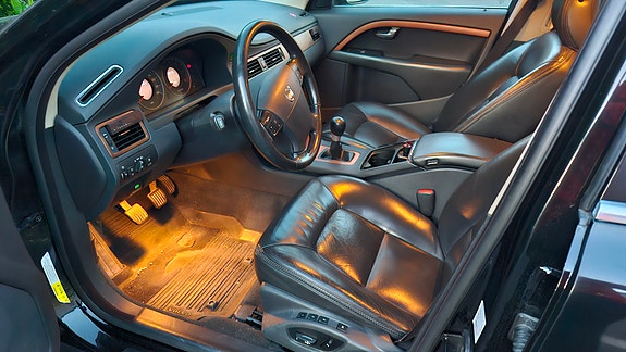 Volvo XC70 4 of 4