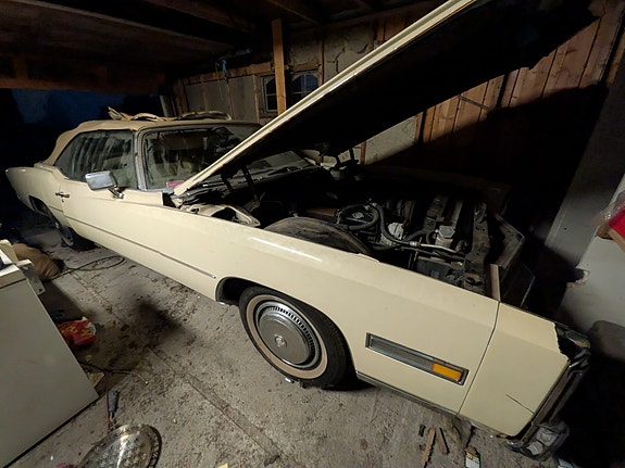 Cadillac Eldorado 2 of 5