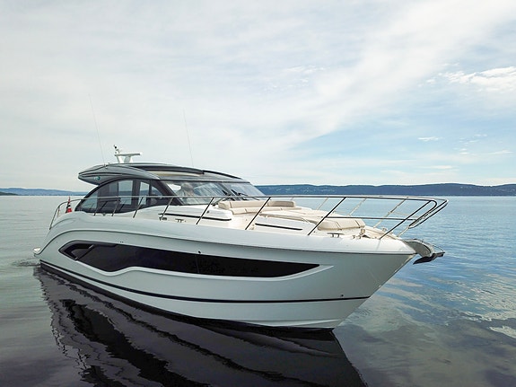 Princess V55, topp utstyrt, AC, levert ny i Norge 3 of 30