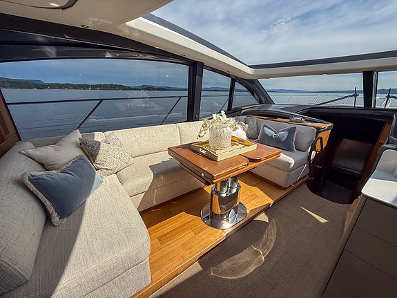 Princess V55, topp utstyrt, AC, levert ny i Norge 14 of 30