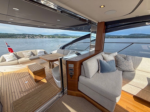 Princess V55, topp utstyrt, AC, levert ny i Norge 18 of 30